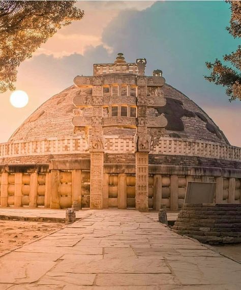 Great Stupa At Sanchi, Sanchi Stupa, Brick Structure, Stone Structures, Ancient Indian Architecture, Temple Photography, Right To Education, Famous Buildings, Indian Architecture