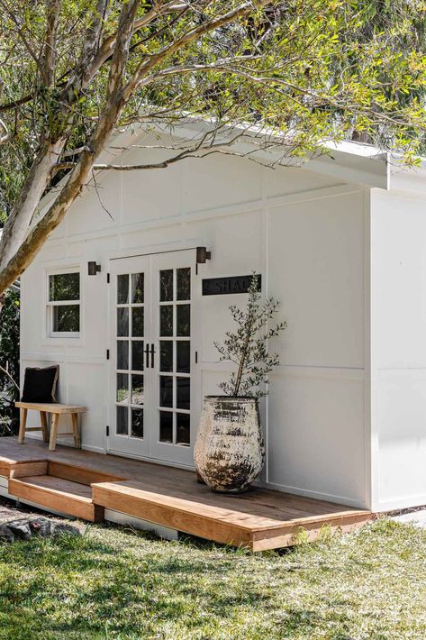 5 Granny Flat and Studio Design Ideas Mediterranean Inspired Home, The Shack, Studio Shed, Backyard Studio, Backyard Office, Coastal Boho, Studio Living, Backyard Shed, Apartment Renovation