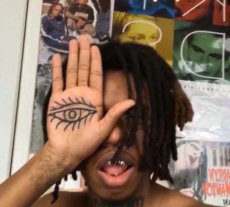 Zillakami Tattoo, Best Rap Songs, Good Raps, Dont Kill My Vibe, Rap Aesthetic, Cute Rappers, Eye Tattoo, Music Fashion, Love Is Sweet