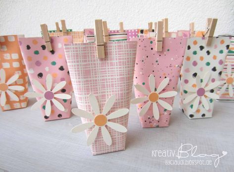 Decorated Gift Bags, Gifts Wrapping Diy, Creative Gift Wrapping, Treat Holder, Diy Gift Box, Gift Hampers, Paper Bags, Homemade Gifts, Creative Gifts