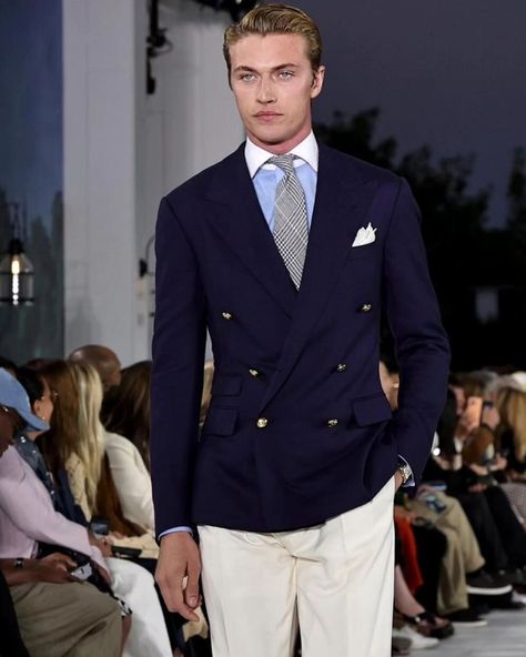 Lucky Blue Smith Ralph Lauren #luckybluesmith #model #ralphlauren Lucky Blue Smith Ralph Lauren, Blue Suit Men Aesthetic, Ralph Lauren Ad, Lucky Smith, Blue Blazer Outfit, Blue Smith, Italian Vibes, Mr And Mrs Smith, Ralph Lauren Suits