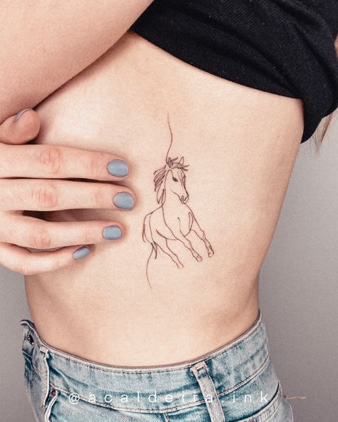 Fine line tattoo artist acaldeira.ink©, all rights reserved. Horse tattoo, line work tattoo, small tattoo, single line tattoo Horse Rib Tattoo, Horse Memory Tattoo, Fine Line Horse Tattoo, Tattoo Line Work, Horse Memory, Running Tattoo, Tattoo Line, Tiny Horses, Single Line Tattoo