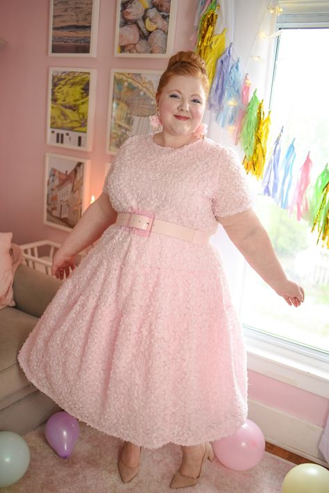 Halogen x Atlantic Pacific Summer Collection: a plus size outfit featuring the Halogen Tiered Floret A-Line Dress, Lucite Buckle Belt, and Pink Hat. Plus Size Outfit Inspiration, With Wonder And Whimsy, Pink Dress Outfits, Wonder And Whimsy, Dress Outfits Party, Tropical Orange, Plus Size Brides, Feminine Wardrobe, Atlantic Pacific