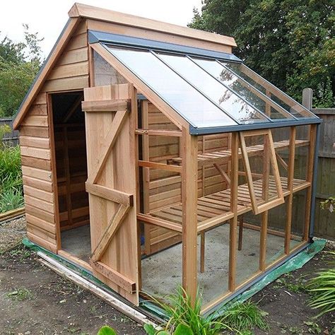 Greenhouse Shed, Backyard Greenhouse, Building A Chicken Coop, Greenhouse Plans, Backyard Chicken Coops, Potting Sheds, Diy Greenhouse, Building A Shed, Shed Plans