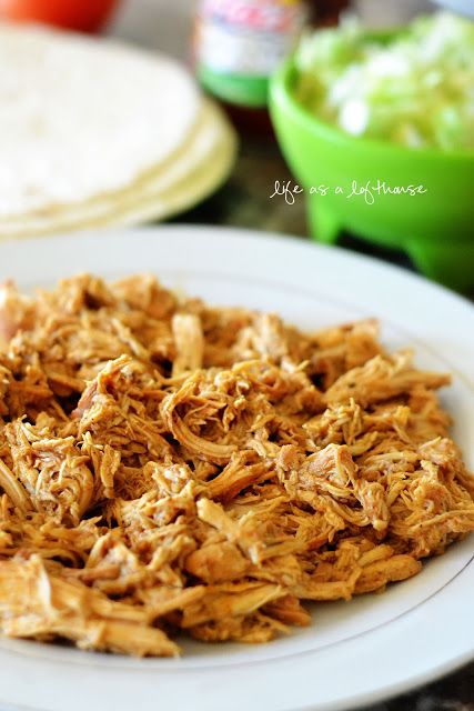 copycat Cafe Rio Chicken Cafe Rio Chicken, Life In The Lofthouse, Cafe Rio, Chicken Life, Best Chicken Recipes, Crock Pot Slow Cooker, Crock Pot Cooking, Copycat Recipes, Om Nom