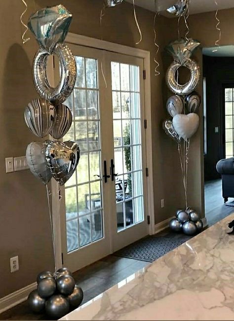 Bridal Suite Room, Large Wedding Rings, Sabe The Date, Pjs Party, Engagement Balloons, Engagement Party Planning, Party Equipment, Brides Room, Balloons Decoration