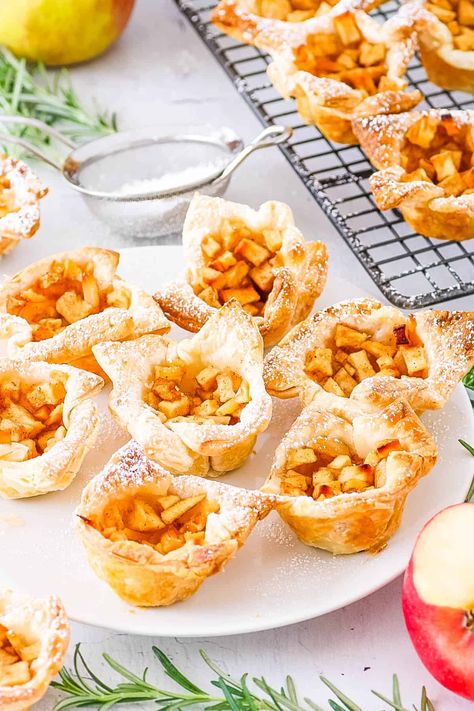 Mini Apple Pies With Puff Pastry Apple Tart Recipe Easy, Apple Tart Puff Pastry, Small Apple Pies, Apple Recipes With Puff Pastry, Puff Pastry Apple Pie, Apple Pie Tarts, Labor Day Recipes, Curried Sweet Potato, Curried Sweet Potato Soup