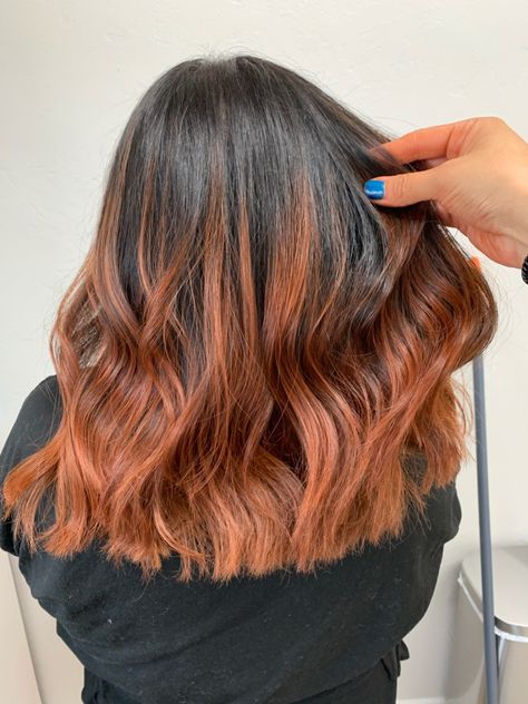 Cooper With Highlights, Brown And Orange Balayage, Cooper Peach Hair, Cooper Hair Color With Dark Roots, Cooper Ombre Hair, Copper Balayage Straight Hair, Cooper Hair Color Highlights, Cooper Short Hair, Copper Balayage Short Hair