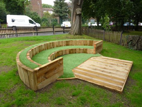 School Yard Ideas, Landscaping Natural, Tiered Seating, Outdoor Learning Spaces, Sensory Garden, Outdoor Theater, School Playground, Natural Playground, Outdoor Classroom