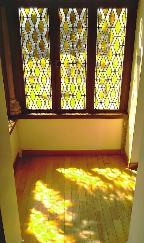 Dream Flat, Diy Stained Glass Window, Window In Shower, Bee House, Doors And Floors, Welcome To My House, Glass Inspiration, Retro Mid Century Modern, Boutique Interior