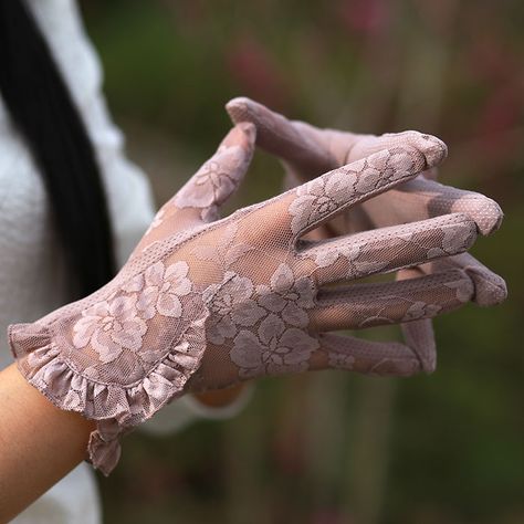 Light Green Gloves, Haute Couture Gloves, Cottagecore Gloves, Lace Gloves Aesthetic, Flower Gloves, Cute Gloves, Summer Gloves, Elegant Gloves, Pink Gloves