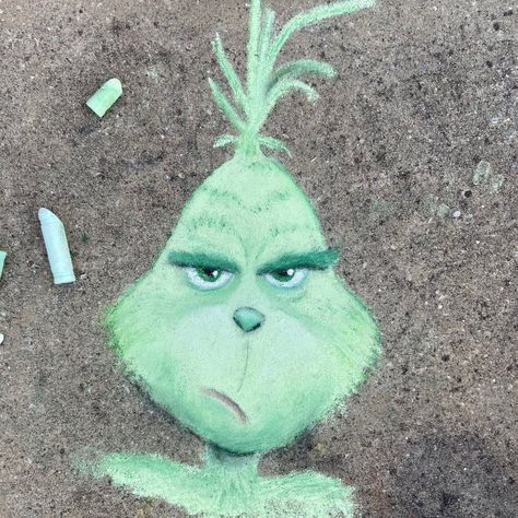 Chalk Driveway, Characters From Cartoons, Outdoor Drawing, Crayola Chalk, Street Chalk Art, Fun Chalk Art, Resting Grinch Face, Chalk Ideas, Tools Drawing