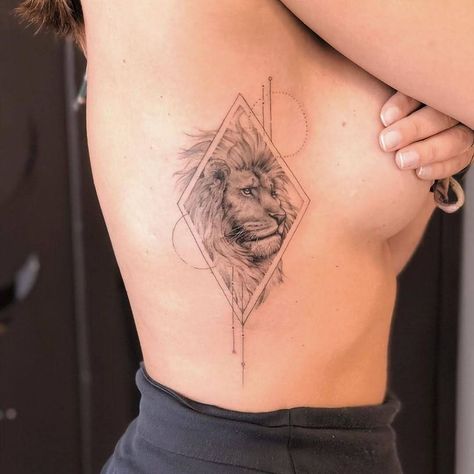 Ladies Back Tattoo Ideas For Women, Forearm Tattoo Women Lion, Female Lion Tattoo, Back Tattoo Women Spine, The Best Tattoos, Hand Tattoos For Girls, Self Love Tattoo, Wolf Tattoo Design, Creepy Tattoos