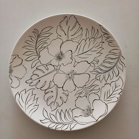 Cini Desen Modern, Clay Plates, Pottery Plates, Spring Inspiration, Clay Pottery, Stitch Patterns, Decorative Plates, Paintings, Ceramics