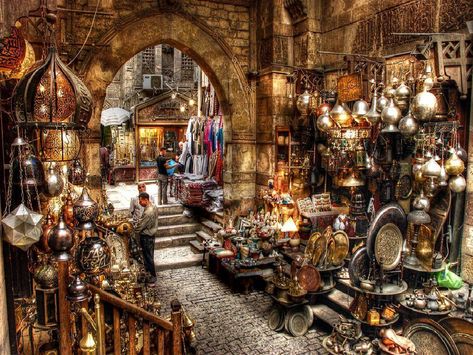 Adventurous Shopping in Khan el Khalili, Egypt’s Oldest Bazaar Khan Khalili, Persian Bazaar, Persian Market, 동화 삽화, Street Vendors, Egypt Tours, Visit Egypt, Sharm El Sheikh, Jw Marriott