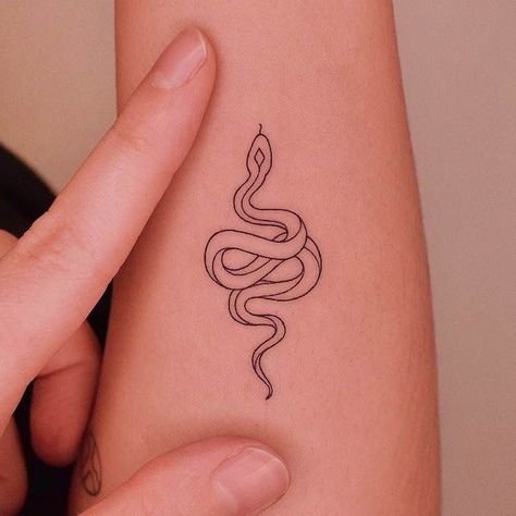 Lil Snake Tattoo, Small Snake Tattoos For Women Hip, Snake Cute Tattoo, Line Art Snake Tattoo, Basic Snake Tattoo, Hog Nose Snake Tattoo, Line Work Snake Tattoo, Snake Tattoo Linework, Small Reptile Tattoo