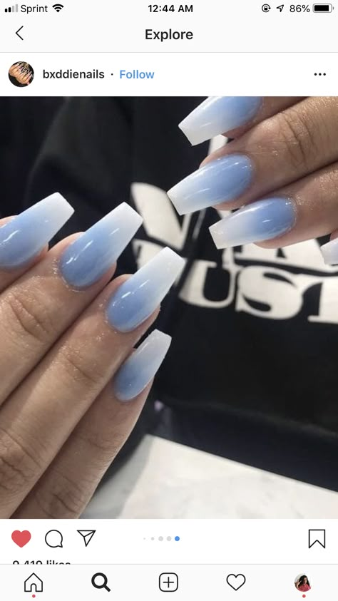 Blue And White Ombre Nails, Baby Blue Acrylic Nails, Dance Nails, Blue Ombre Nails, Blue And White Nails, Unghie Sfumate, Baby Blue Nails, A I, Blue Acrylic Nails