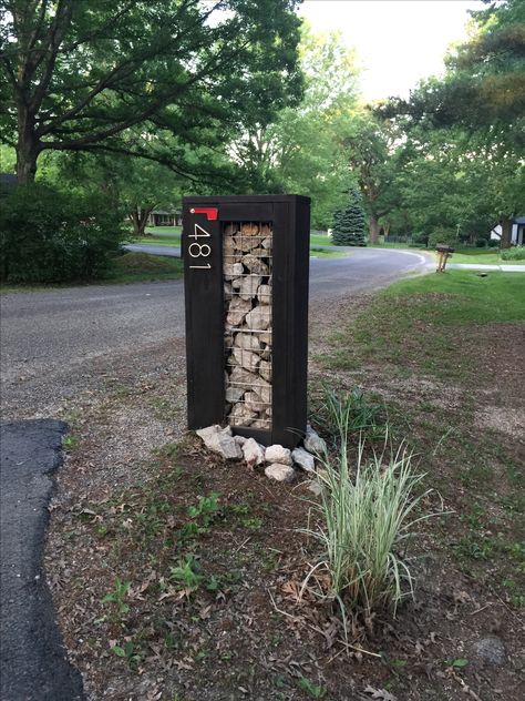 Best mail box ever. Finished. Made from up-cycled picnic table. Fancy Mailbox Ideas, Modern Mailbox Design, Mailbox Ideas, Modern Mailbox, Mailbox Design, Gabion Wall, Fun Mail, Bbq Pit, Package Box