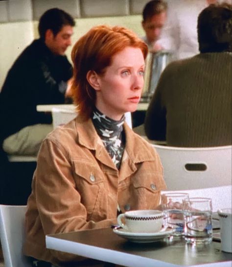 Miranda Sexandthecity Outfits, Miranda Hobbes Outfits, Miranda Satc, Miranda Hobbes, Cynthia Nixon, Tiktok Ideas, 90s Tv, Hello Lover, City Outfits