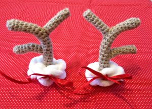 IMG_0829 Crochet Antlers, Crochet Reindeer, Reindeer Hat, Crochet Deer, Crochet Hair Clips, Crochet Hair Accessories, Reindeer Antlers, Crochet Goodies, Holiday Crochet