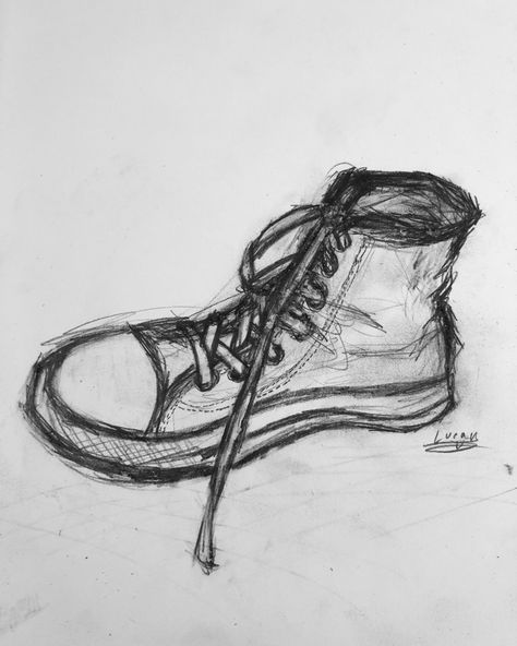 Converse Sketch Simple, Converse Shoes Sketch, Drawing Hacks, Shoe Sketches, Sketching Ideas, Sketches Simple, Converse Shoes, Art Inspo, Converse