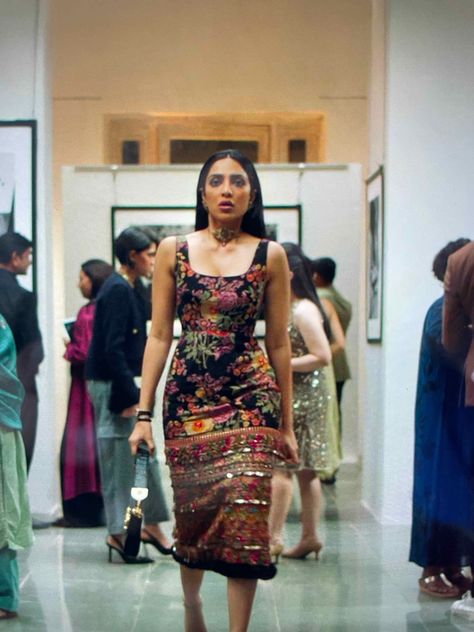 5 Fashion Statements To Steal From Sobhita Dhulipala's Iconic Wardrobe From Made In Heaven 2 - ShaadiWish Revenge Dress Ideas, Dress Ideas Indian, Sabyasachi Dresses, Revenge Dress, Sobhita Dhulipala, Indo Western Outfits For Women, Trendy Outfits Indian, Style Guru, Indo Western Dress