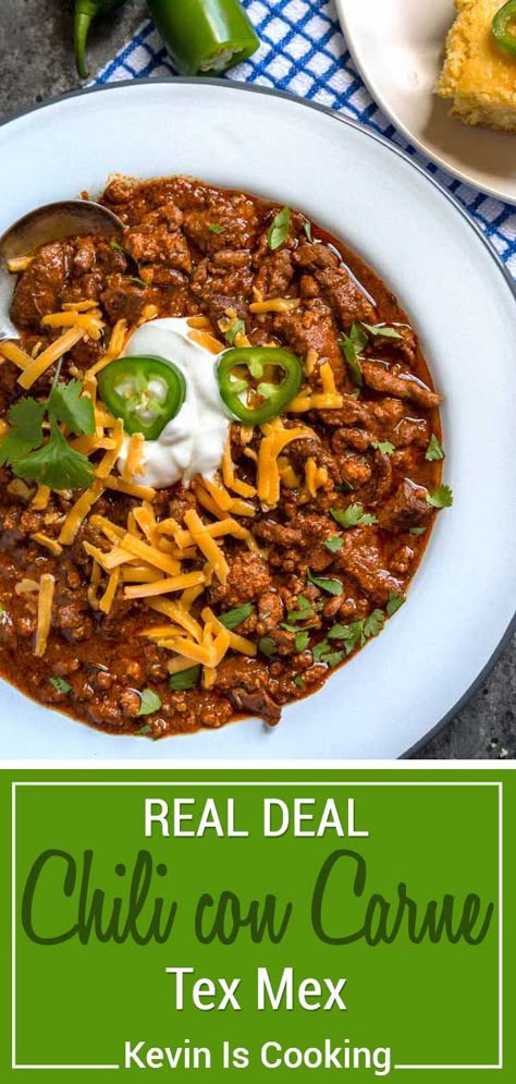 This here is real deal Chili Con Carne! Made with chopped beef chuck, ground pork and a puree of soaked ancho and guajillo chiles, garlic, cumin, and other spices that simmers and thickens for a perfect Tex Mex chili meal. #chili #TexMex Thick Chili, Chili Recipe Video, Tex Mex Chili, Chopped Beef, Hearty Chili Recipe, Chili Con Carne Recipe, Carne Recipe, Con Carne Recipe, Meat Chili