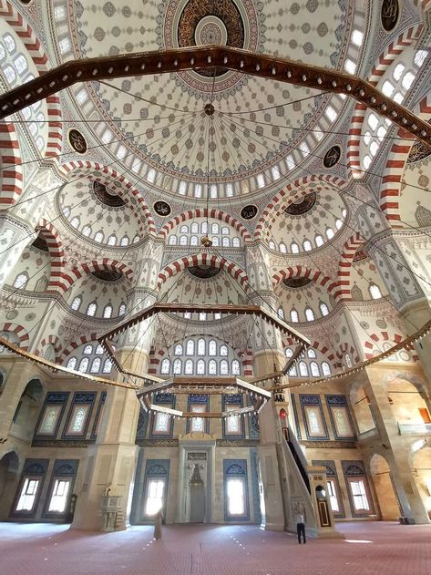 Sabancı Merkez Mosque in Adana is the 2nd biggest mosque in Turkey. It is huge and so so impressive. It was the largest mosque till 2020. Do you know why it is second largest now? — in Adana, Turkey. Turkey Mosque, Adana Turkey, Eiffel Tower Inside, Eiffel Tower, Tower, Mirror, Building, Travel, Instagram