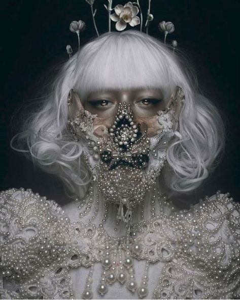 TOP 100 WEARABLE ART DESIGNERS ON INSTAGRAM Pearl Mask, Dark Costumes, Baroque Art, Fantasy Photography, Great Tattoos, Dark Beauty, Dark Fashion, Traditional Outfits, Wearable Art