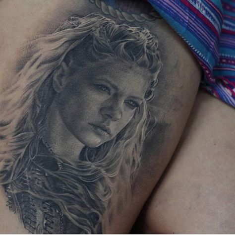 Fresh ink from Brazil. 👍 #Lagertha #tattoo Lagatha Vikings Tattoo, Lagatha Vikings, Calf Sleeve Tattoo, Viking Tattoo Sleeve, Vikings Tattoo, Katheryn Winnick, Calf Sleeve, Viking Tattoos, Dream Tattoos