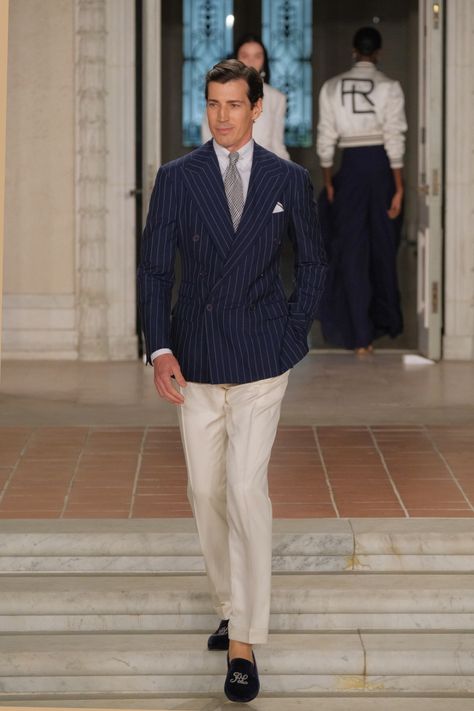 Ralph Lauren RTW Spring 2023 [PHOTOS] – WWD Formal Suit Outfit Men, Classical Outfits Men, Men's Suit Fashion, Men Suit And Tie Outfits, Mens Suits Aesthetic, Men Suit Aesthetic, Men Elegant Outfit, Suits Men Aesthetic, Suit Men Aesthetic