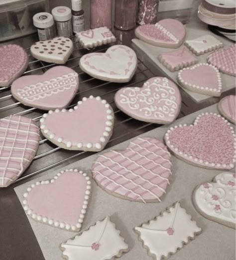 Pink Snacks, Pink Cookies, Pink Xmas, Cute Baking, Pretty Birthday Cakes, Valentine Cookies, Sweet 16 Parties, Pink Girly Things, Type S