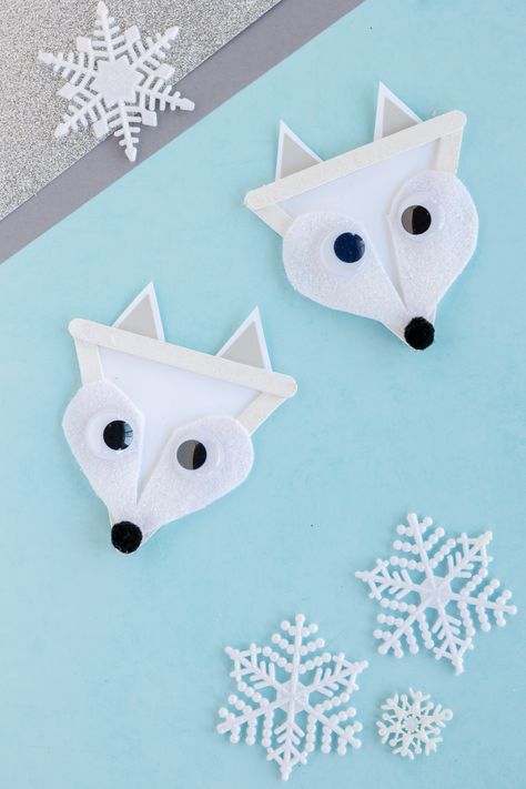 Arctic Fox Crafts For Kids, Arctic Fox Crafts, Arctic Fox Craft Preschool, Artic Animals Arts And Crafts, Artic Animal Crafts, Arctic Animals Art, Fox Craft Preschool, Arctic Fox Craft, Arctic Animal Crafts