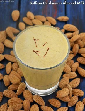 Saffron Cardamom Almond Milk, Healthy Vegan Breakfast Recipe Recipes Using Milk, Healthy Breakfast Indian, Krishna Recipes, Cardamom Recipes, Hot Chocolate Vegan, Vegan Breakfast Recipes Healthy, Badam Milk, Blueberry Lemon Muffins, Almond Milk Smoothie