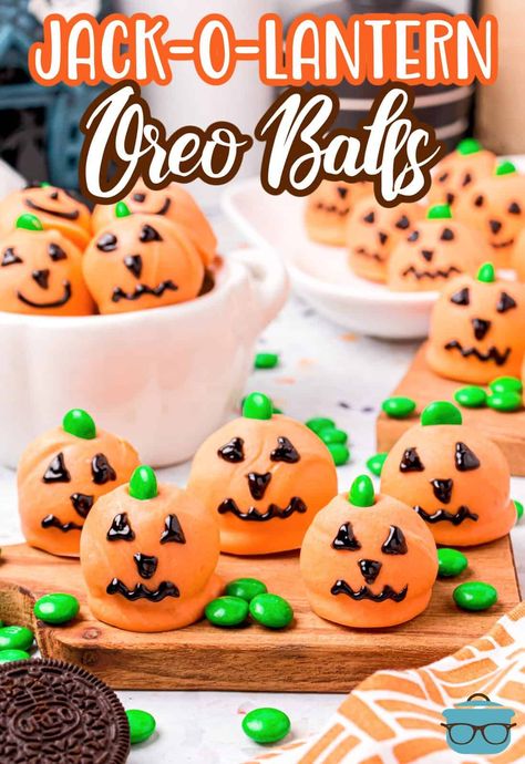 Halloween Oreo Balls, Oreo Balls Recipe, Fun Halloween Desserts, Halloween Oreos, White Almond Bark, Oreo Flavors, Orange Food Coloring, Oreo Balls, Fun Halloween Food