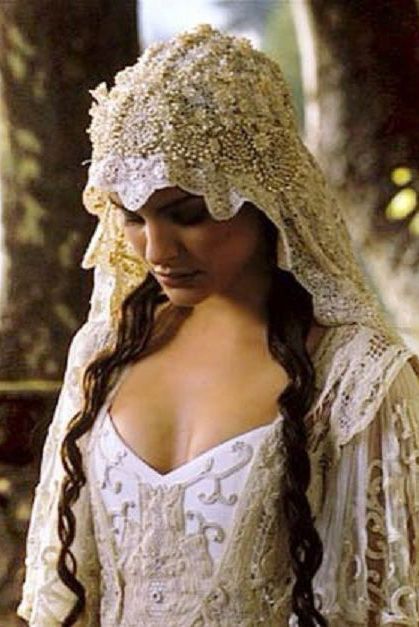 Movie Wedding Dresses, Star Wars Padme Amidala, Wedding Dresses Vintage Bohemian, Wedding Veil Vintage, Star Wars Padme, Bridal Gowns Vintage, Iconic Weddings, Star Wars Wedding, Wedding Movies