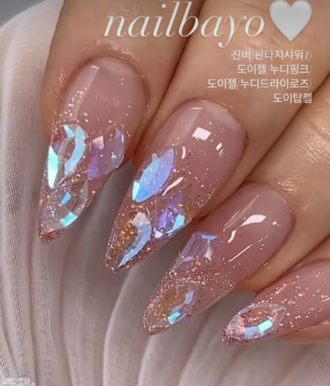 Summer Nails Square, Beach Nails Art, Uñas Aesthetic, Pink French Nails, 2023 Nail, Nails Art Ideas, Art 2024, Beauty Nails Design, Nails Design With Rhinestones