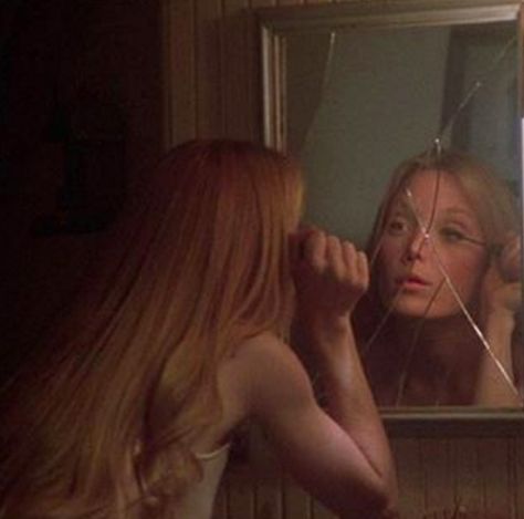 Mascara + Bad luck Carrie 1976, Does Your Mother Know, Carrie White, Creepy Core, Southern Gothic, Scream Queens, Laugh At Yourself, Moving Image, Dancing Queen