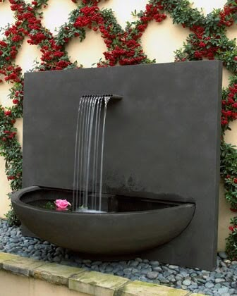 How To Fix The Noise Problem Of Outdoor Living Spaces Courtyard Interior, Contemporary Outdoor Fountains, Garden Atrium, Patio Water Fountain, Modern Outdoor Fountains, Outdoor Wall Fountains, Modern Water Feature, Fountain Ideas, Kolam Koi