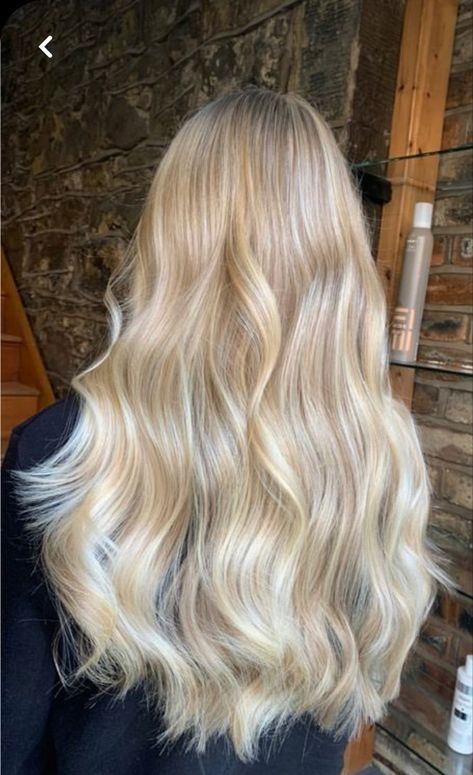 Strawberry Blonde With Blonde Balayage, Light Golden Blonde Balayage, Bright Creamy Blonde Hair, Bright Golden Blonde Hair, Blonde Hair Goals, Bright Blonde Hair, Summer Blonde Hair, Summer Blonde, Golden Blonde Hair