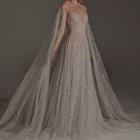 Ethereal Dress Goddesses, Fae Dress, Fantasy Wedding Dress, Feyre Archeron, Ethereal Wedding Dress, Ethereal Dress, Silver Gown, Court Dresses, Ethereal Wedding