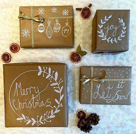 Christmas Wrapping Ideas Brown Paper, Brown Paper Drawing, Christmas Wrapping Paper Diy, Creative Christmas Presents, Christmas Wrapping Ideas, Christmas Present Wrap, Christmas Gift Wrapping Diy, Punny Gifts, Christmas Gift Packaging