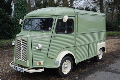 Citroen Van, Citroen Type H, Citroen H Van, Vans Vintage, Citroen Car, Classic Vans, Classic Sports Cars, Vintage Vans, Truck Lights