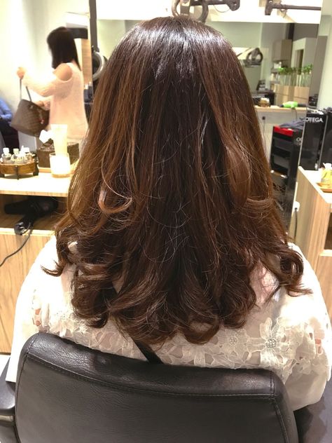 Korean ladies cut and perm S curl. #hairperm #hairsalonsingapore #koreanperm #hair #ladieshair #hairsalon #johnhairstylist Digi Perm, Korean Perm, Digital Perm, Ladies Cut, S Curl, Latest Haircuts, Beautiful Haircuts, Permed Hairstyles, Perm