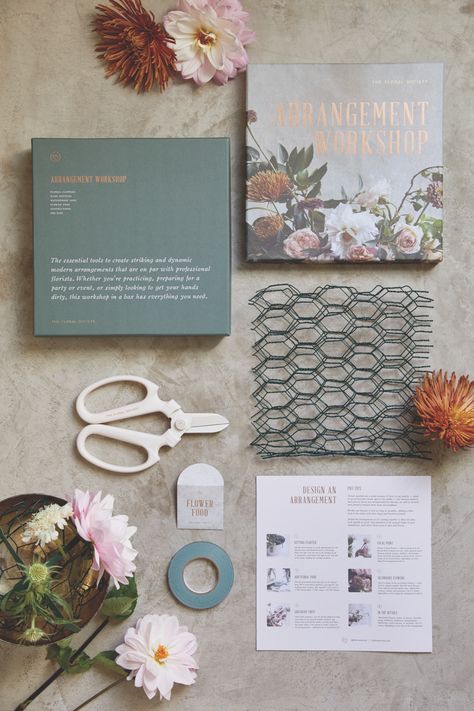 The Floral Society: Great-Looking Garden Gear and Kits from a New York Florist - Gardenista Flower Arrangement Workshop, Tape Flower, Modern Arrangements, Gardening Gear, Home Floral Arrangements, Workshop Design, Floral Tape, Aesthetic Movement, Flower Food