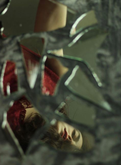 Weird Photography, Broken Mirror, Photography Inspiration Portrait, Framed Photo Collage, Self Portrait Photography, Photography Classes, Cinematic Photography, Dark Photography, Weird And Wonderful