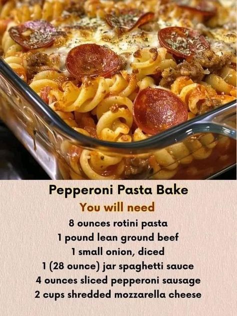 Pepperoni Pasta Bake, Pepperoni Pasta, Spaghetti With Ground Beef, Bread Sticks, Baked Spaghetti, Hippie Decor, Quick Easy Dinner, Pasta Bake, Hearty Meals