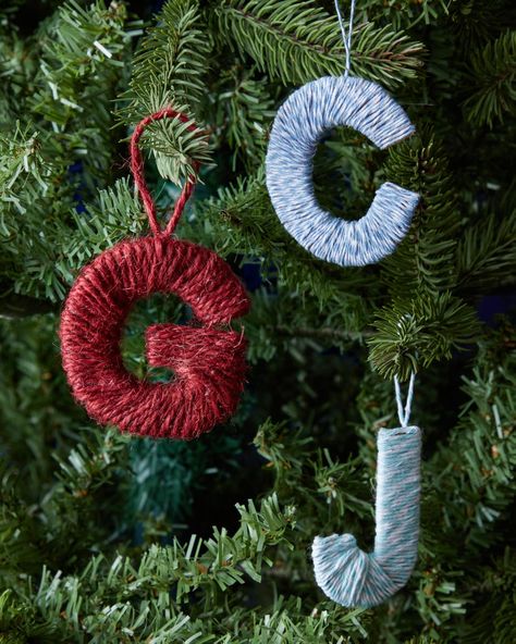 Easy To Make Christmas Ornaments, Cardboard Ornaments, Homemade Christmas Ornament, Christmas Ornament Ideas, Salt Dough Christmas Ornaments, Stick Christmas Tree, Fox Ornaments, Useful Gifts, Letter Ornaments