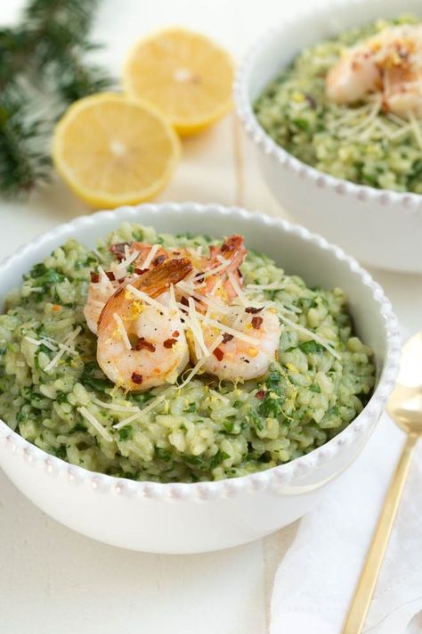 Lemon Garlic and Spinach Risotto with Sautéed Shrimp is a classic recipe that combines everything you love about creamy risotto with lemon garlic and hearty spinach. The creamy risotto is topped with a simple sautéed lemon garlic shrimp to create an entire meal for any day of the week! @madeincookware #dinner #recipe #risotto #madeinholidaysear Lemon Risotto, Spinach Risotto, Creamy Risotto, Shrimp Risotto, Lemon Garlic Shrimp, Garlic Spinach, Yummy Seafood, Sauteed Shrimp, Easy Seafood Recipes