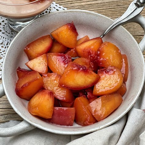 Recipes With Dried Fruit, Healthy Peach Recipes, Stewed Fruit, Recipe Scrapbook, Simple Things In Life, Ideas For Food, Cooking Homemade, Peach Schnapps, Easy Recipe Ideas